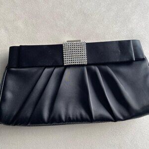 VGUC Perfect Party clutch